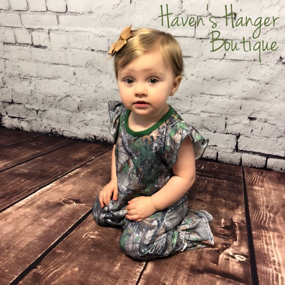 Green Camo Baby Girl Romper - Picture 4 of 8